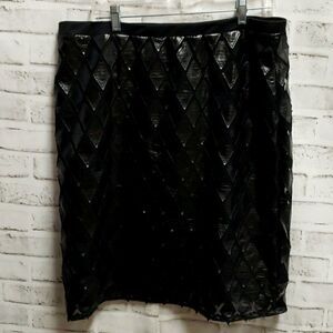 Travel elements skirt 